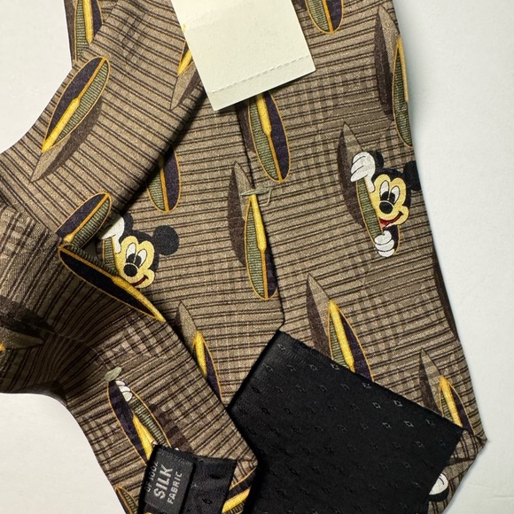 Vintage Walt Disney Worldo Mickey Peek A Boo Tie - Picture 6 of 6